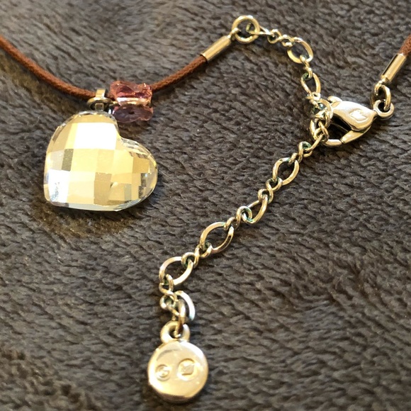 Swarovski heart and butterfly crystal necklace - Picture 7 of 8